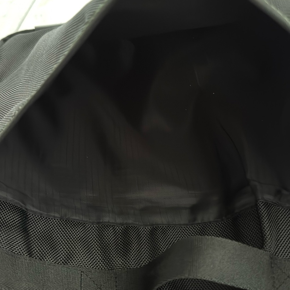 Targus Computer Bag. Black. Approximately 13x15x2… - image 7